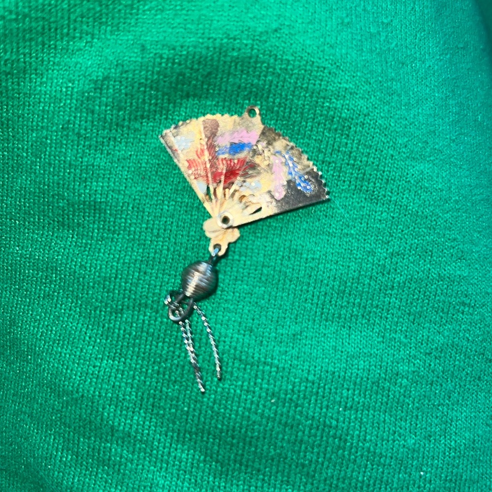 Chinese fan pendent